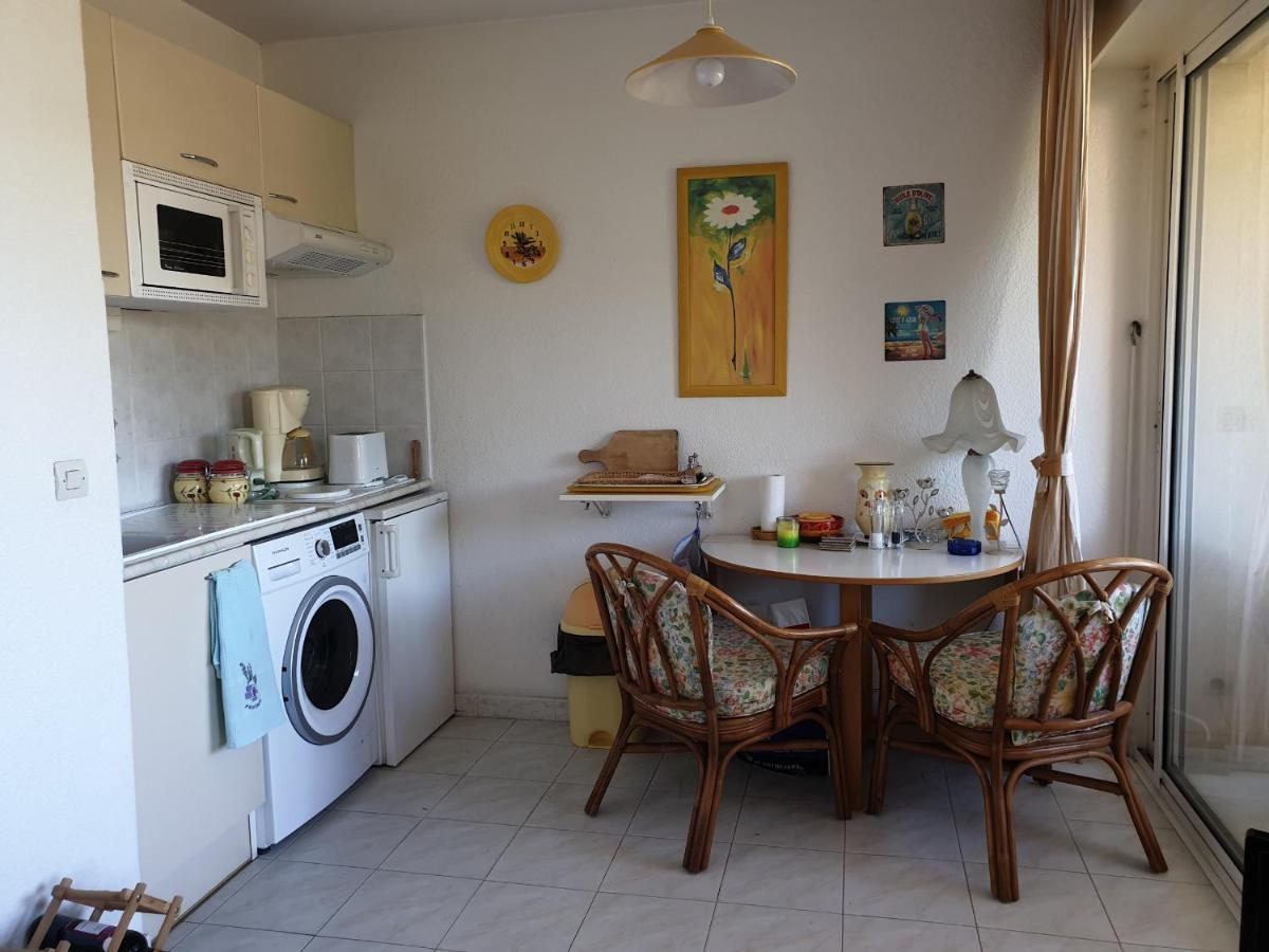 PORT FREJUS Studio Cabine 100m des plages 4 Person Extérieur photo