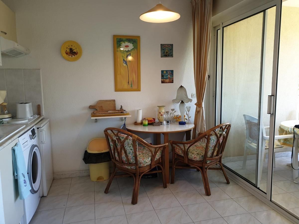 PORT FREJUS Studio Cabine 100m des plages 4 Person Extérieur photo